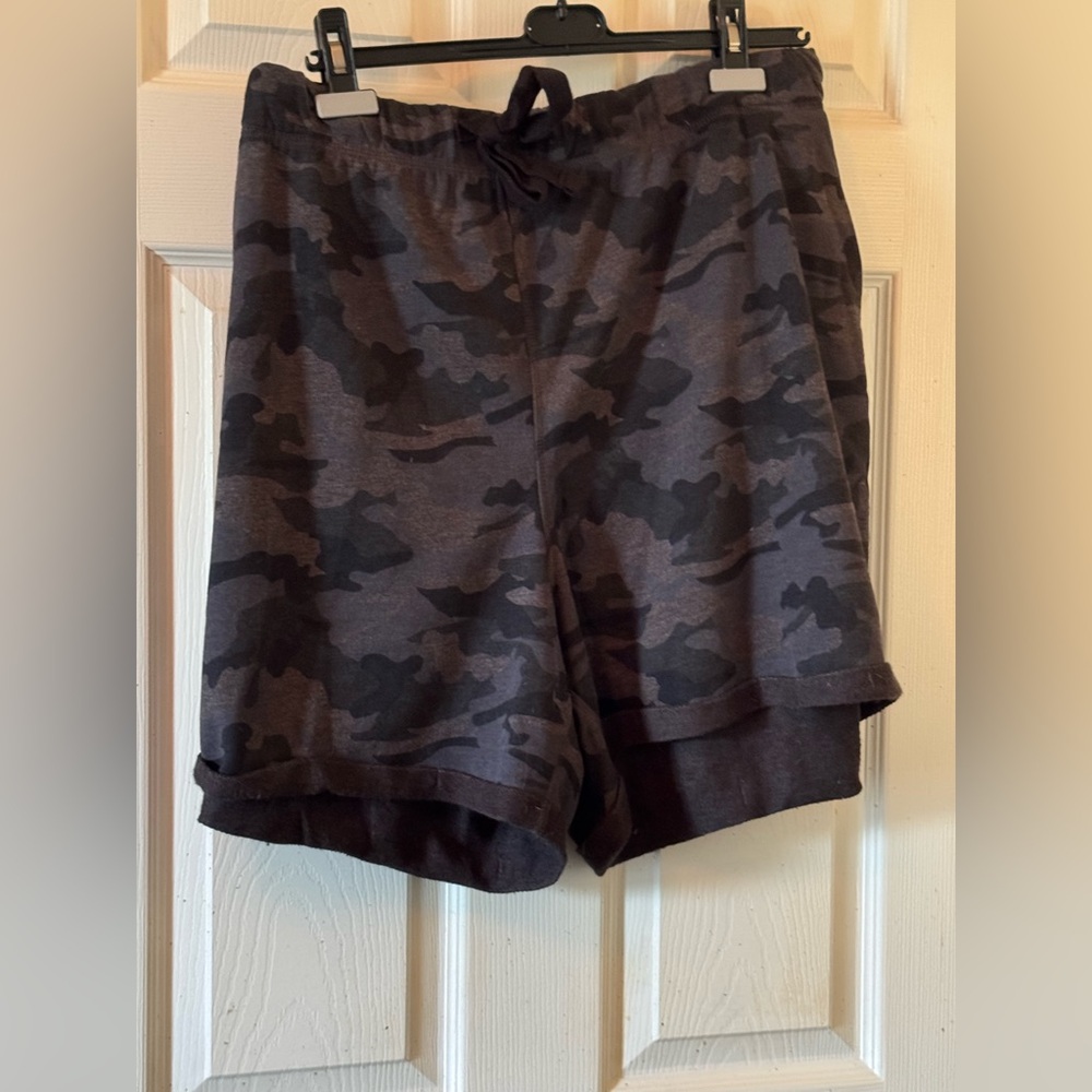 Camo Print Women's Shorts NWT